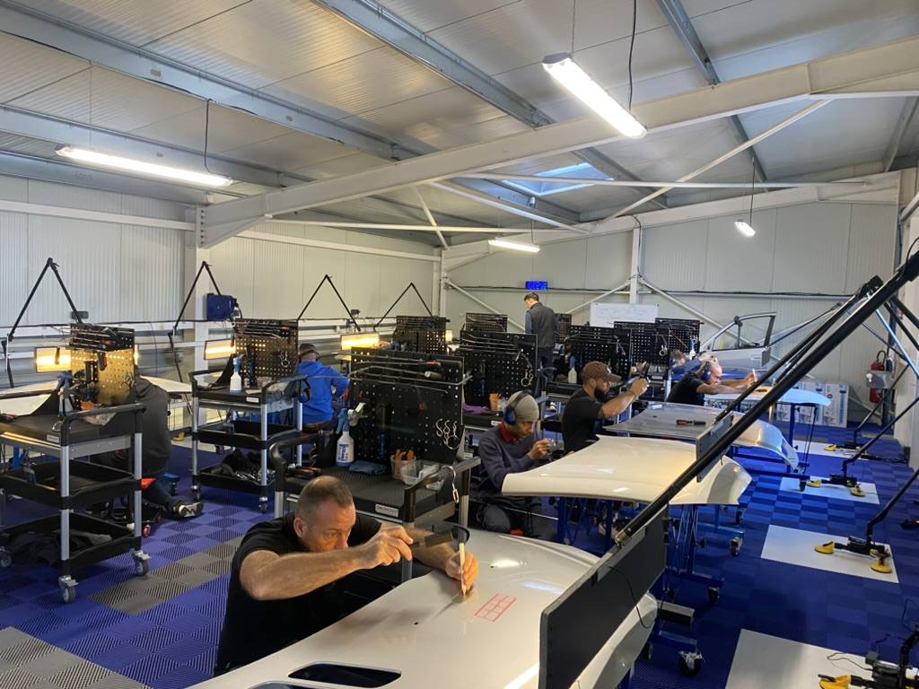 Formation professionnelle en réparation de carrosserie sans peinture Nantes en Loire Atlantique