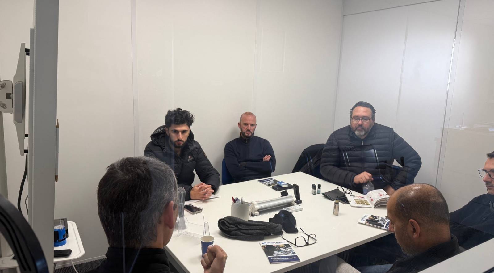 Cours théorique habilitation électrique BOL chez pdrx-center lors de la formation dsp CQP Débosseleur de 7 semaines 