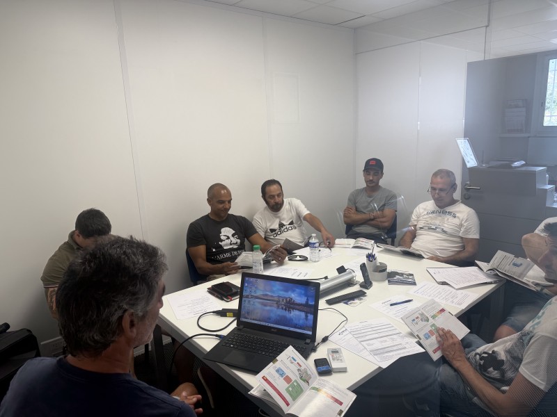 Les élèves en formation CQP Débosseleur Sans Peinture valident leur Habilitation Électrique B0L chez PDRX-Center