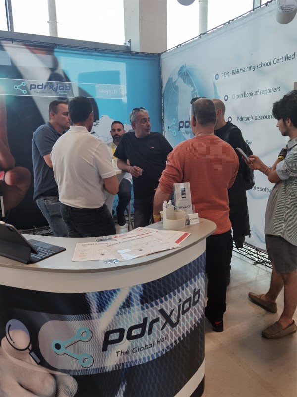 Quels sont les salons internationaux du débosselage sans peinture et pourquoi y participer ?