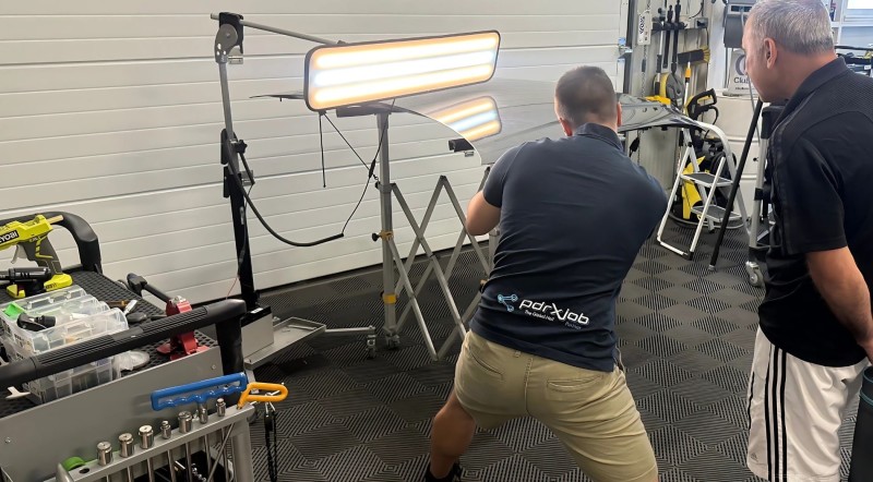 Immersion atelier : les stagiaires CQP en formation grêle chez PDRX-Center

Immersion atelier : les stagiaires CQP en formation grêle chez PDRX-Center

